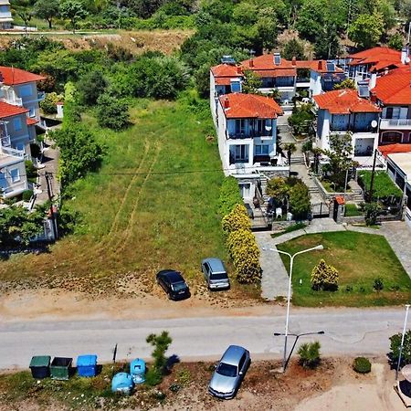 Beach Front Villa Nea Kallikrateia Zewnętrze zdjęcie