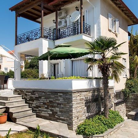 Beach Front Villa Nea Kallikrateia Zewnętrze zdjęcie