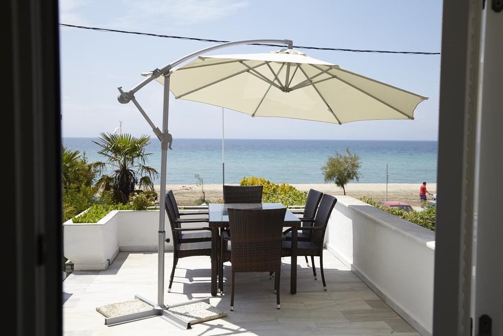 Beach Front Villa Nea Kallikrateia Zewnętrze zdjęcie
