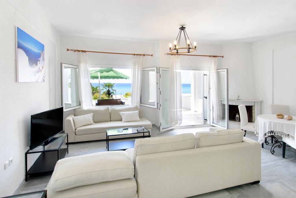 Beach Front Villa Nea Kallikrateia Zewnętrze zdjęcie