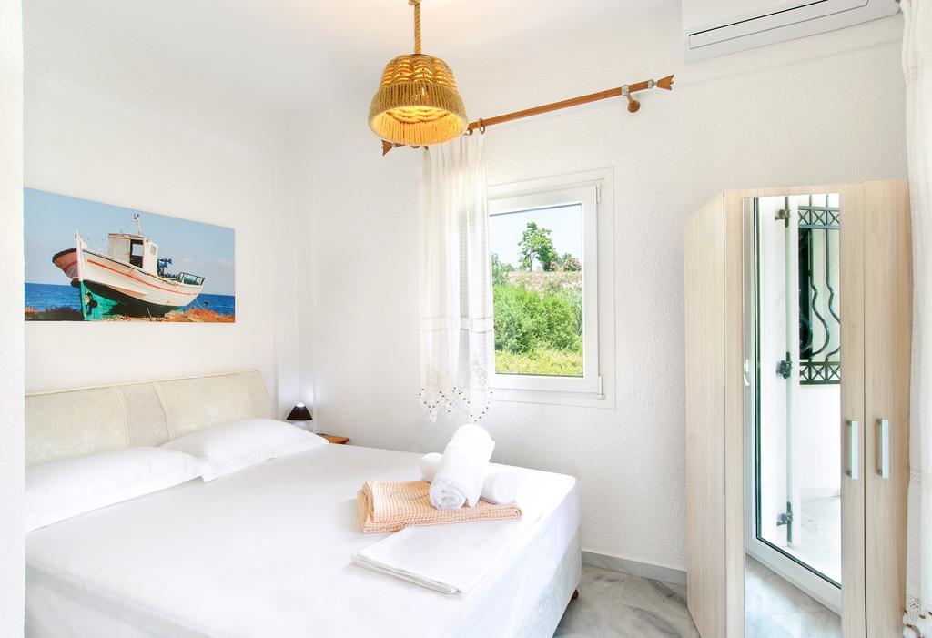 Beach Front Villa Nea Kallikrateia Zewnętrze zdjęcie